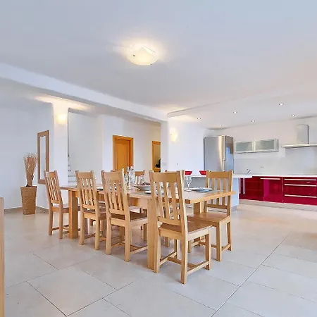 Villa Daymon